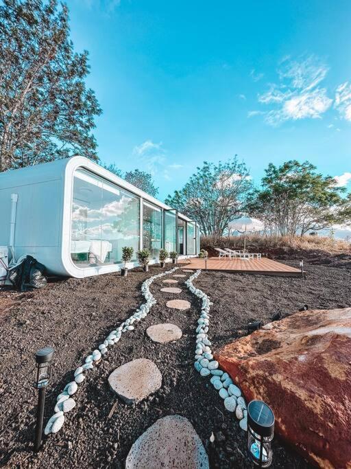 Modern Off Grid Tiny Home! Haleiwa Exteriör bild